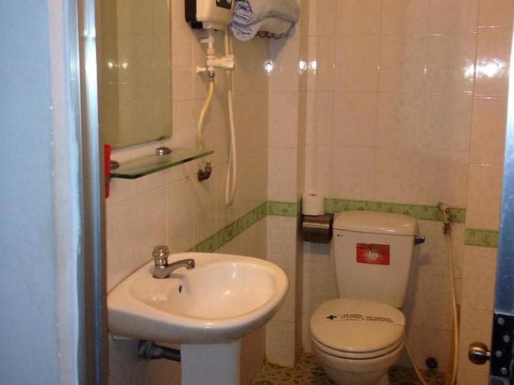 נה טראנג Hoang Ha Hotel מראה חיצוני תמונה